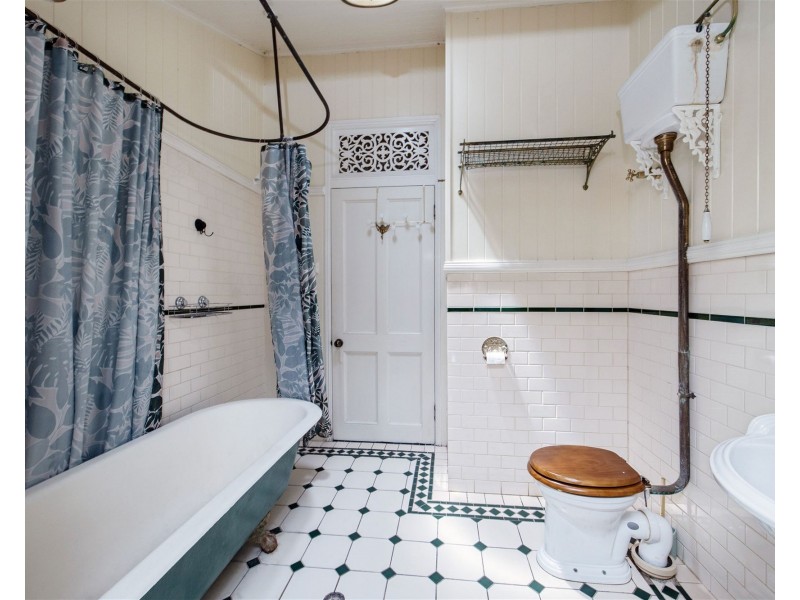 180 High  Street, Southport QLD 4215