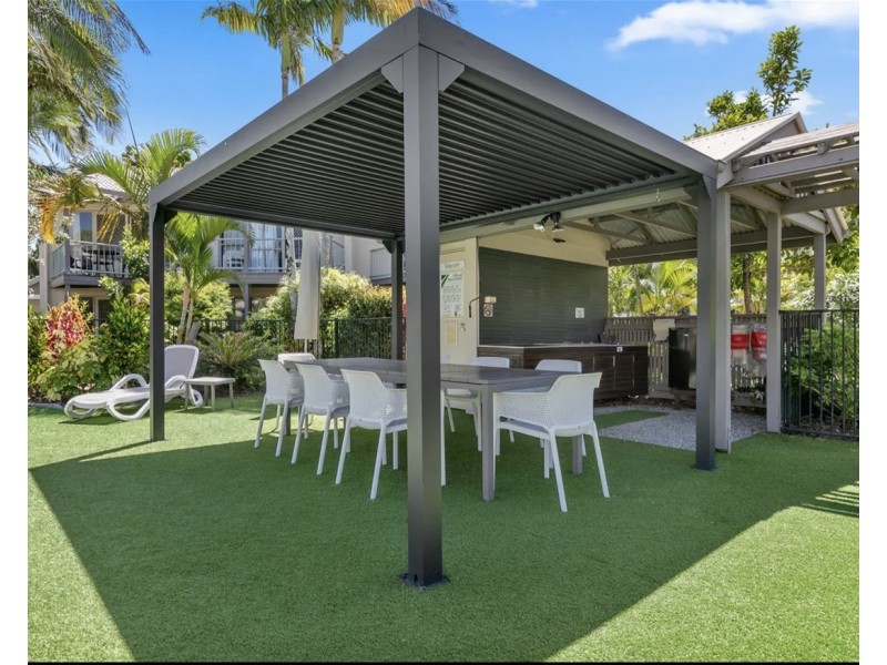 24 Lake Weyba Drive, Noosaville QLD 4566