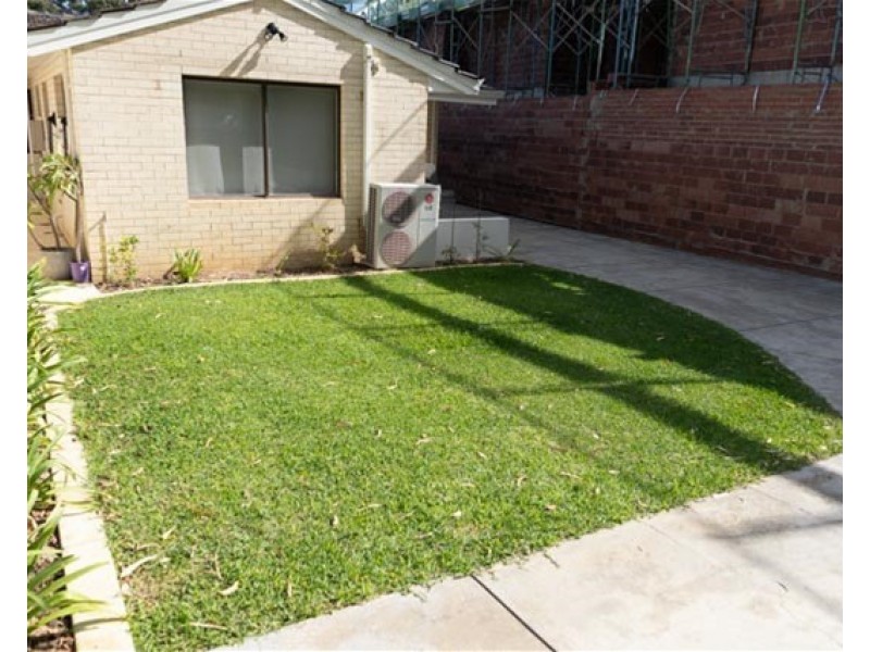 16 Genesta Crescent, Dalkeith WA 6009