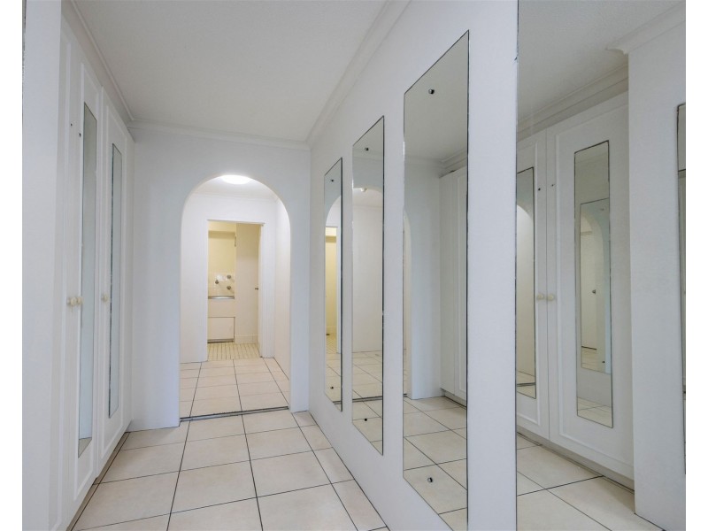 1A/3277 Surfer Paradise Boulevard, Surfers Paradise QLD 4217