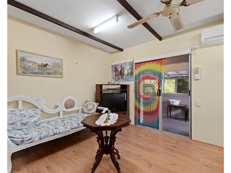 2 Blueberry Ash Road, Green Point NSW 2251