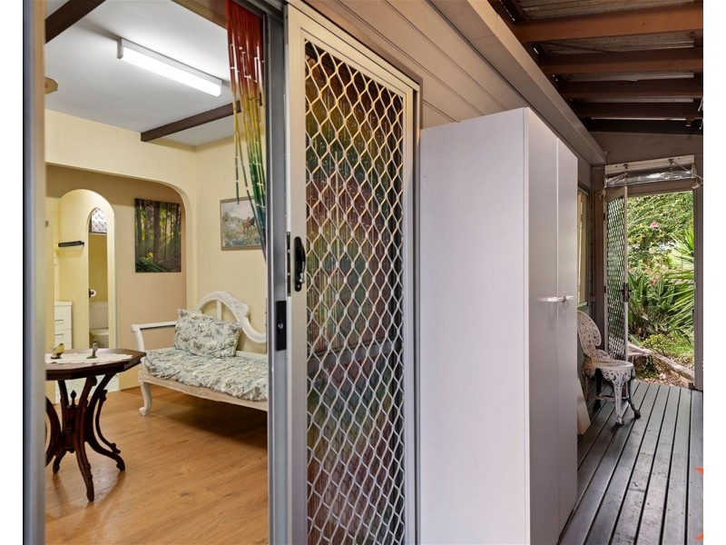 2 Blueberry Ash Road, Green Point NSW 2251