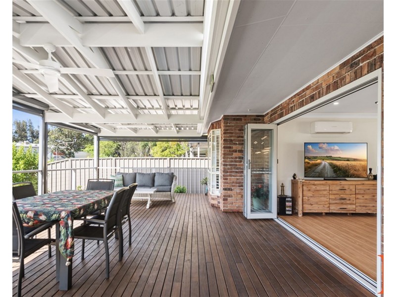 31 First Avenue, Green Point NSW 2251