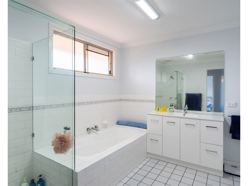 4/22 Thurlow Street, Newmarket QLD 4051