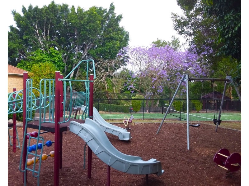 4/22 Thurlow Street, Newmarket QLD 4051