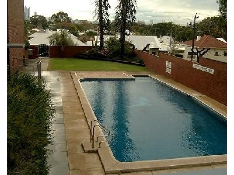 611/69 King George Street, Victoria Park WA 6100