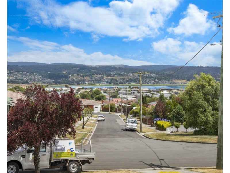14 Franmaree road, Newnham TAS 7248
