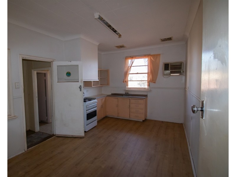 1 Taurus Street, Southern Cross WA 6426