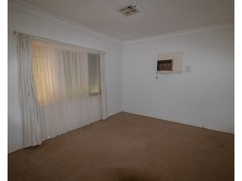 1 Taurus Street, Southern Cross WA 6426
