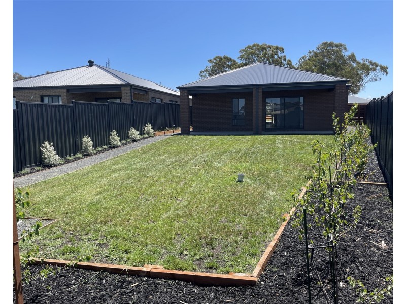 14b Ilfracombe Way, Paynesville VIC 3880