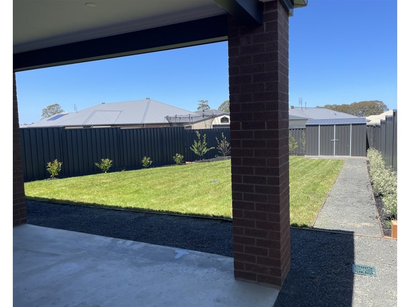 14b Ilfracombe Way, Paynesville VIC 3880