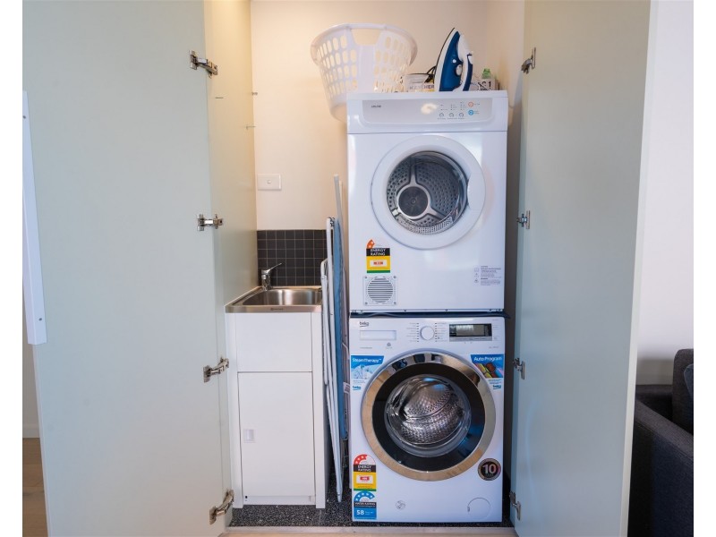 601/23 Palmerston Street, Carlton VIC 3053