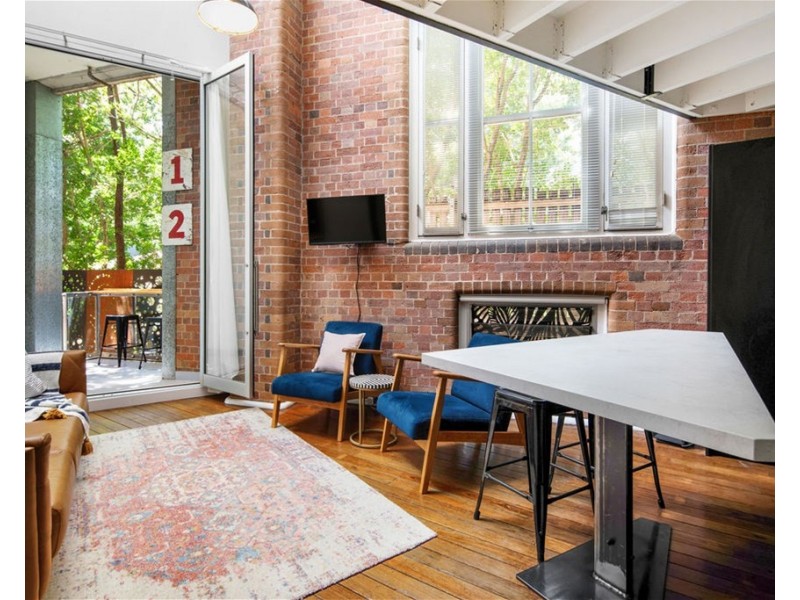 *SHORT OR LONG (Utilities Incl Macquarie Street, Teneriffe QLD 4005