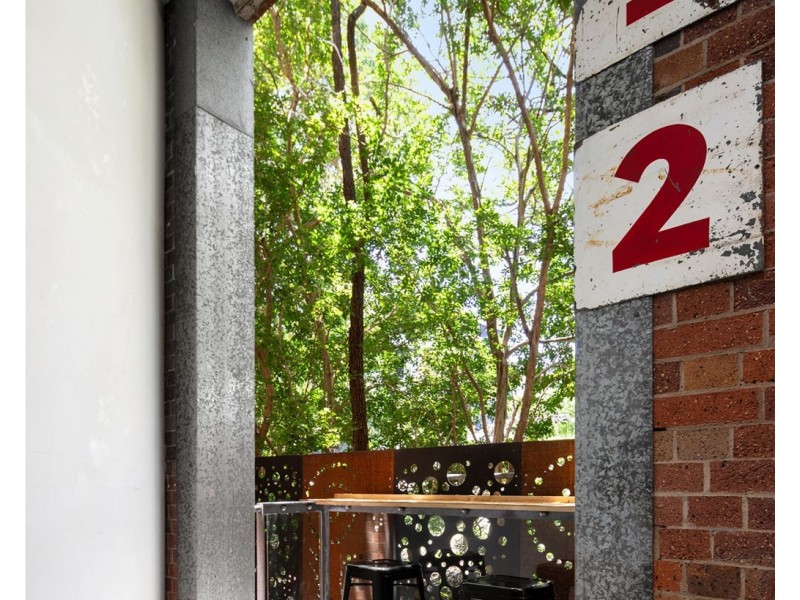 *SHORT OR LONG (Utilities Incl Macquarie Street, Teneriffe QLD 4005