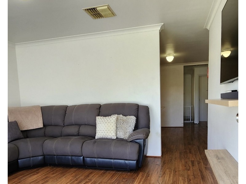 15 Blue Gum Place, Midvale WA 6056