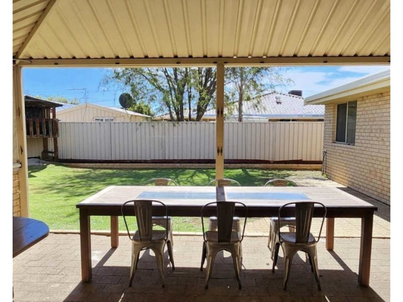 15 Blue Gum Place, Midvale WA 6056