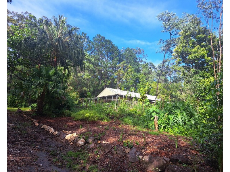 135 PIONEER ROAD, Pomona QLD 4568