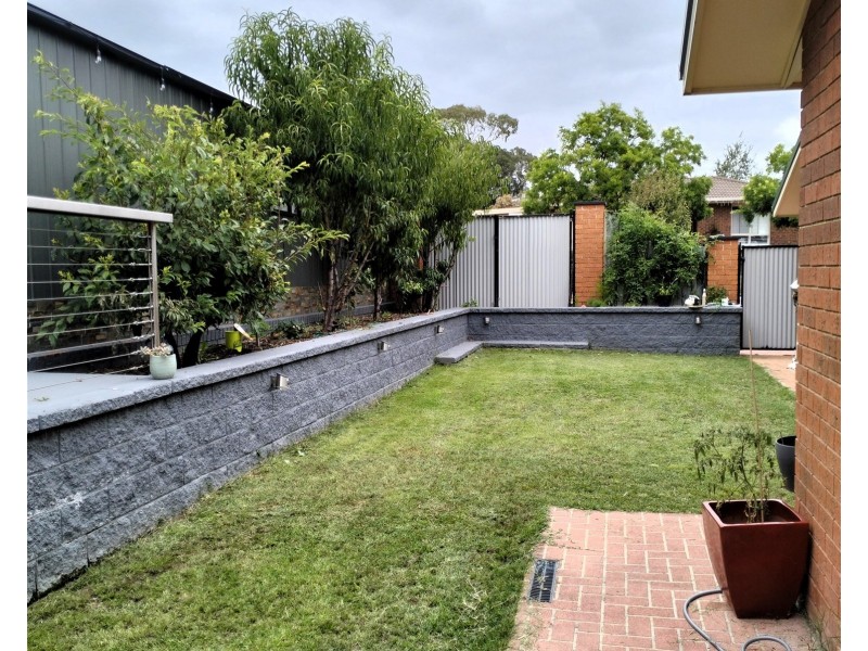 15 smeaton, Banks ACT 2906