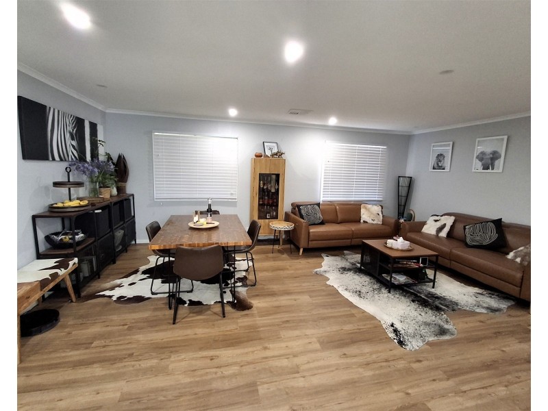 15 smeaton, Banks ACT 2906