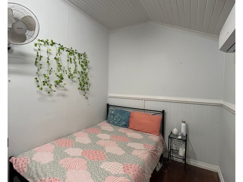 6 Grimshaw Street, Parramatta Park QLD 4870