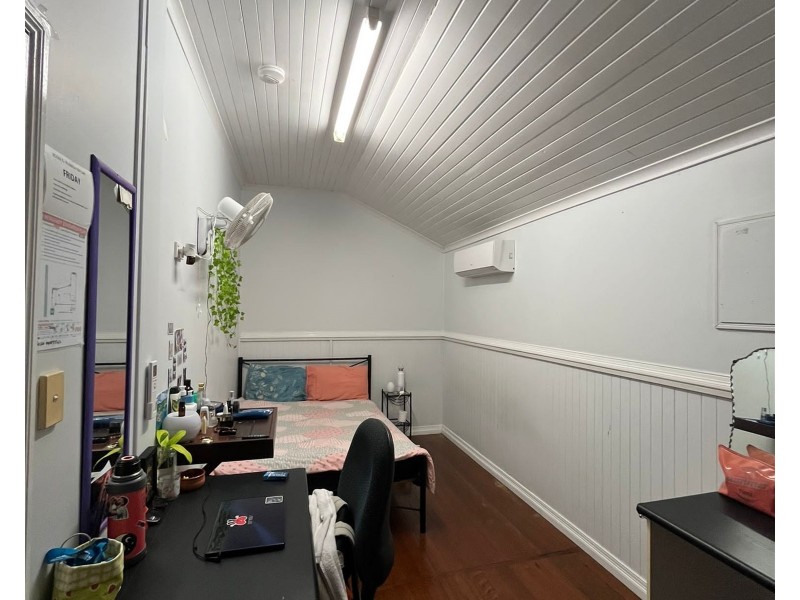6 Grimshaw Street, Parramatta Park QLD 4870