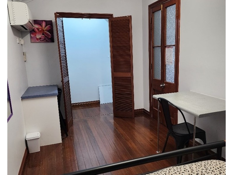 6 Grimshaw Street, Parramatta Park QLD 4870