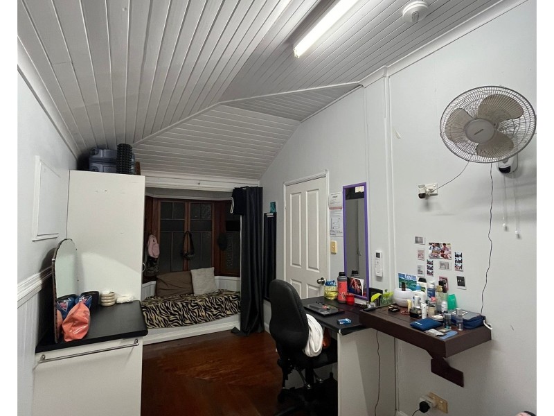 6 Grimshaw Street, Parramatta Park QLD 4870