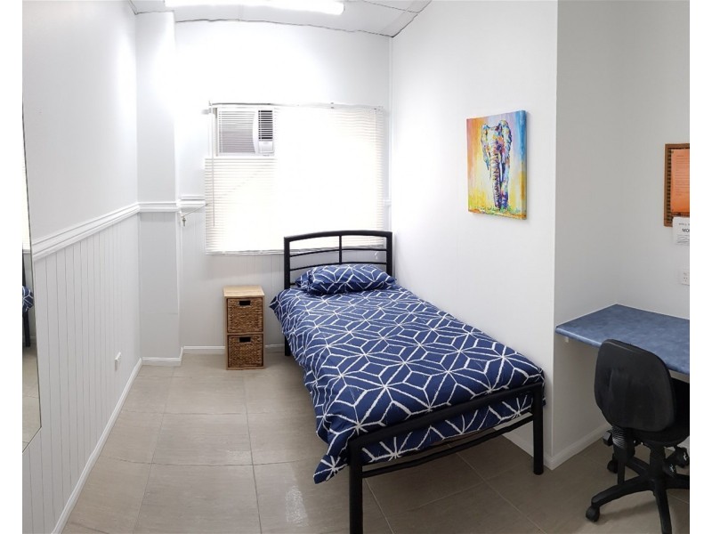 6 Grimshaw Street, Parramatta Park QLD 4870