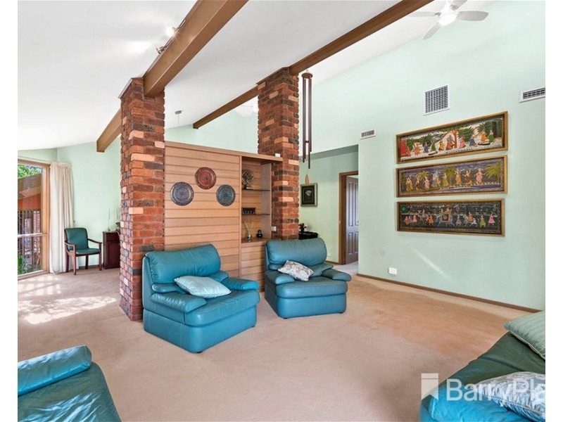 17 Remington Drive, Glen Waverley VIC 3150