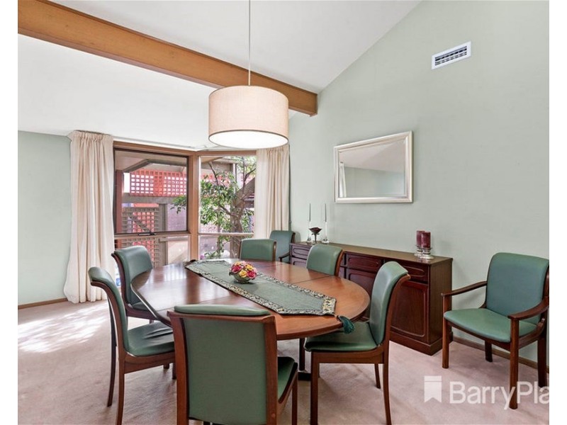 17 Remington Drive, Glen Waverley VIC 3150