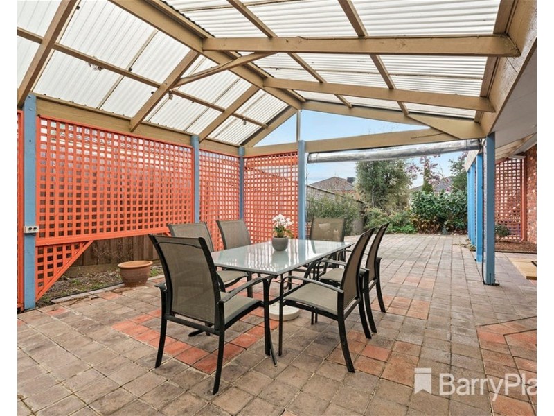 17 Remington Drive, Glen Waverley VIC 3150