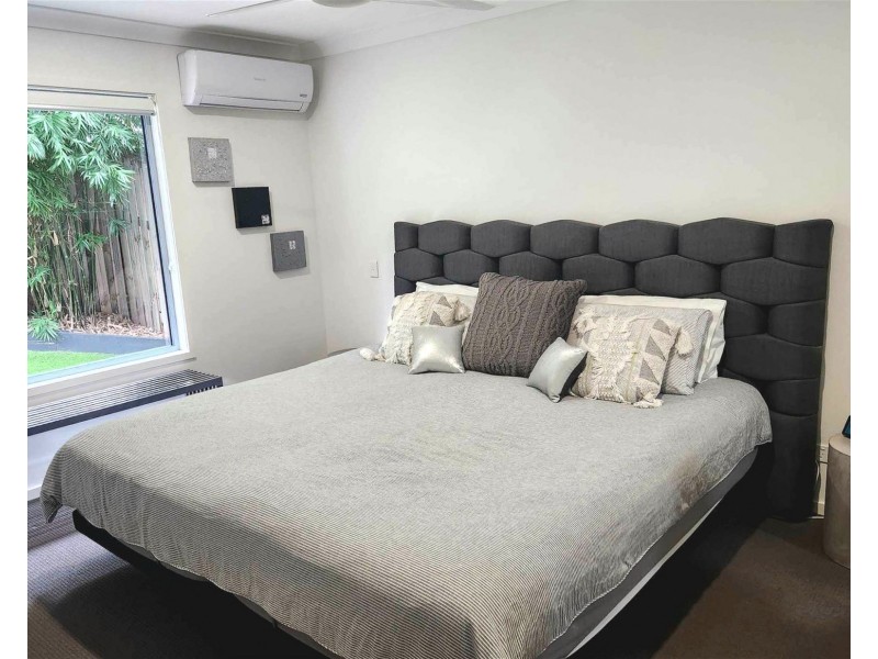 1/16 Tallon Street, Upper Coomera QLD 4209