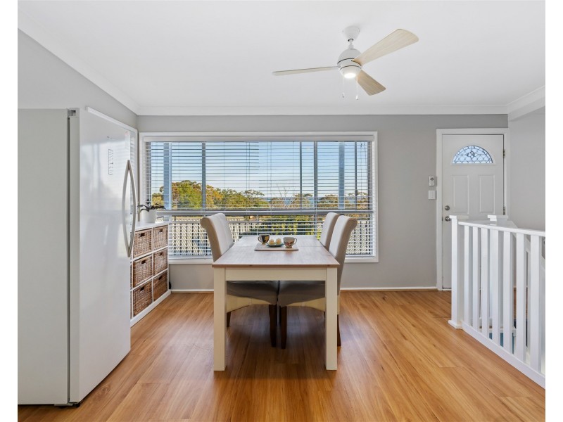 4 Hillcrest Road, Mirrabooka NSW 2264