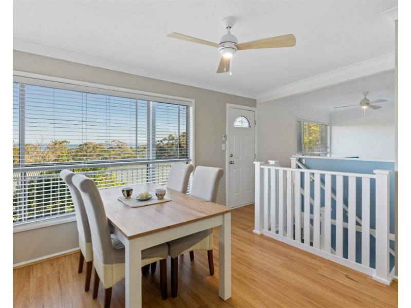 4 Hillcrest Road, Mirrabooka NSW 2264