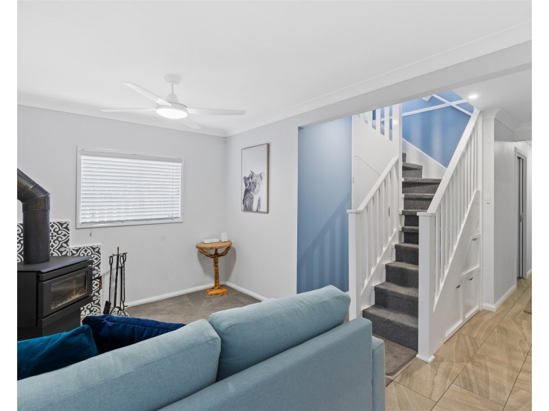 4 Hillcrest Road, Mirrabooka NSW 2264