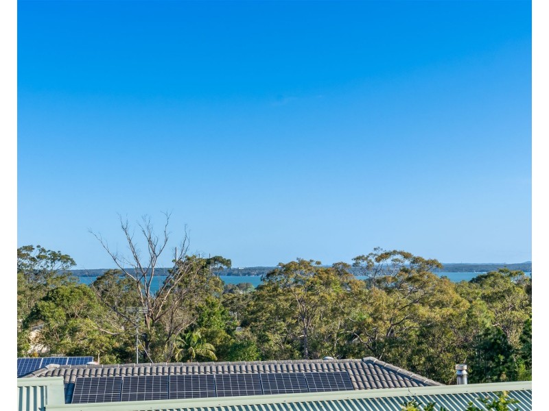 4 Hillcrest Road, Mirrabooka NSW 2264