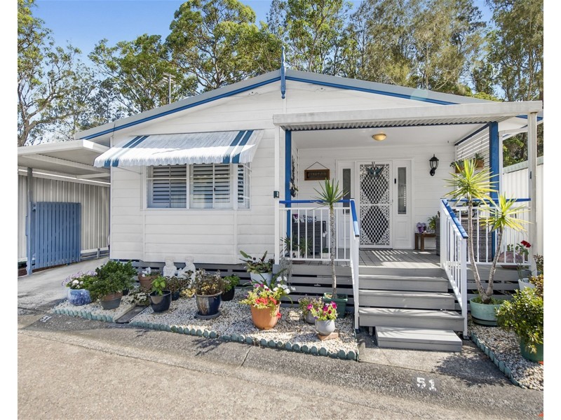 51  Second Avenue, Green Point NSW 2251
