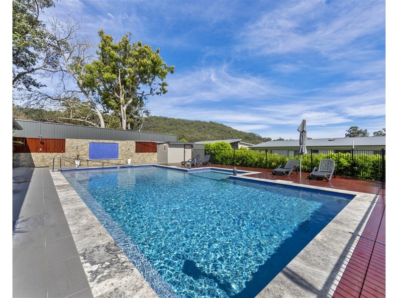 51  Second Avenue, Green Point NSW 2251