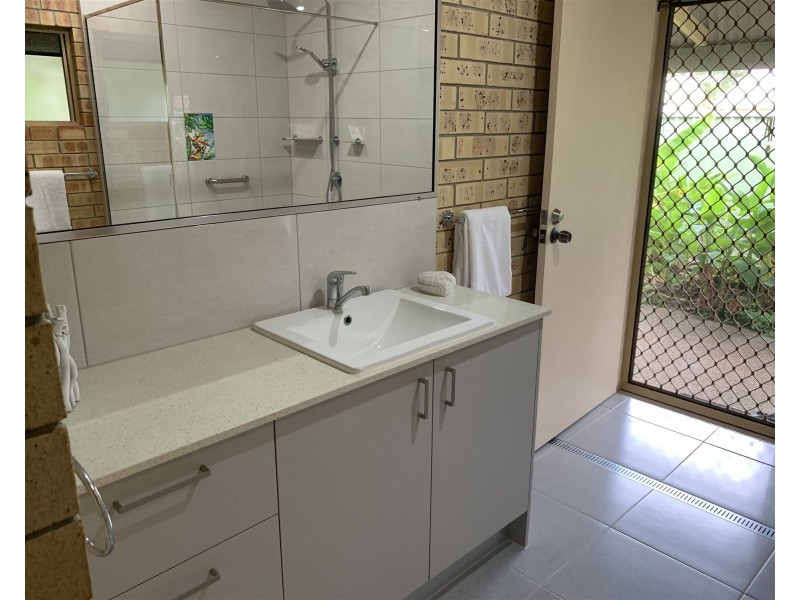 24 Pepperina Court Crn 4th Ave, Woodgate QLD 4660