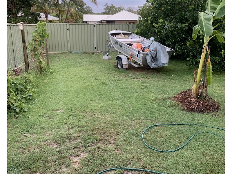 24 Pepperina Court Crn 4th Ave, Woodgate QLD 4660