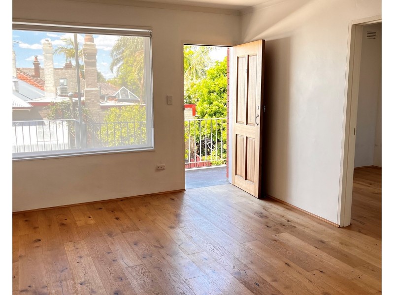 15  Mozart Street, St Kilda VIC 3182