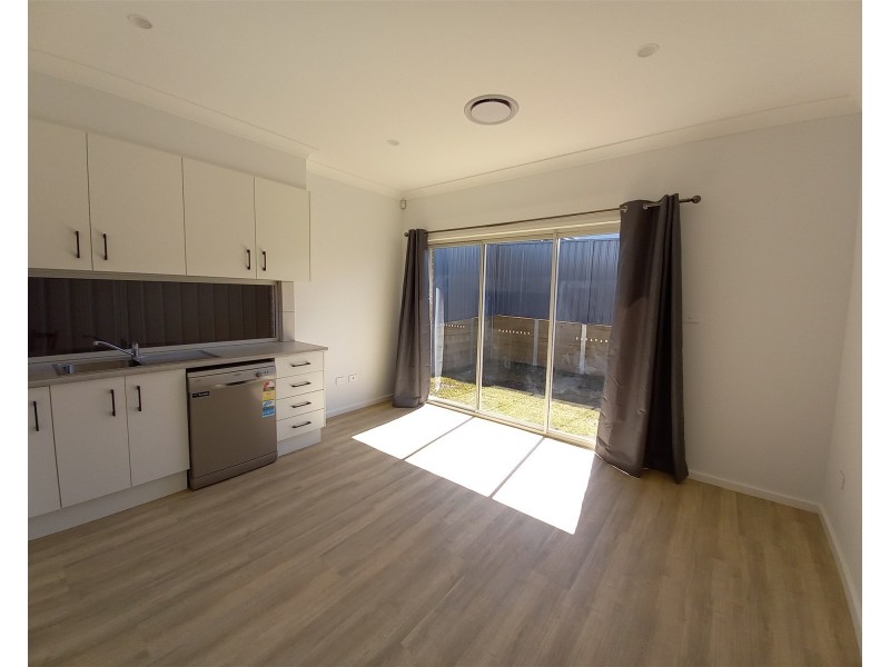 14A Sapphire Road, Kembla Grange NSW 2526