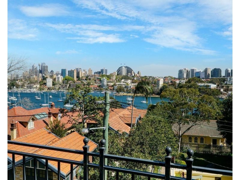 2/2A Wallaringa Avenue, Kurraba Point NSW 2089