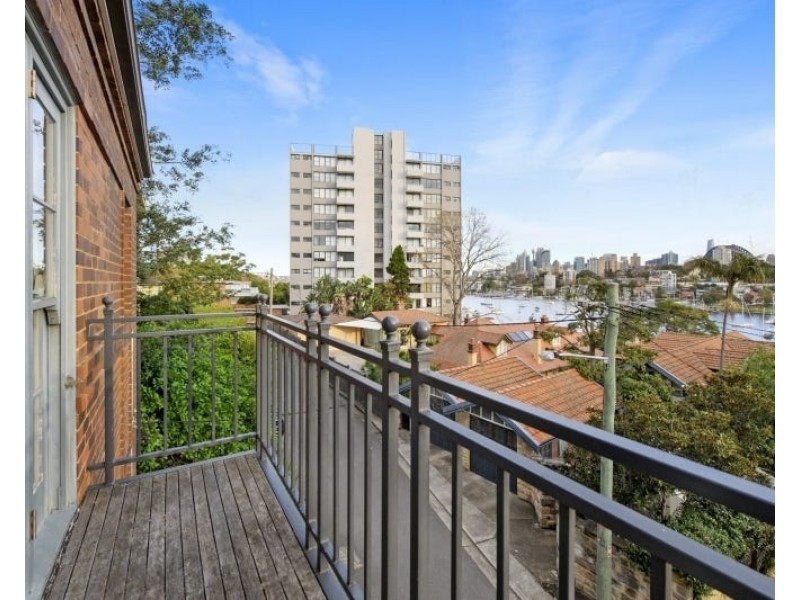 2/2A Wallaringa Avenue, Kurraba Point NSW 2089