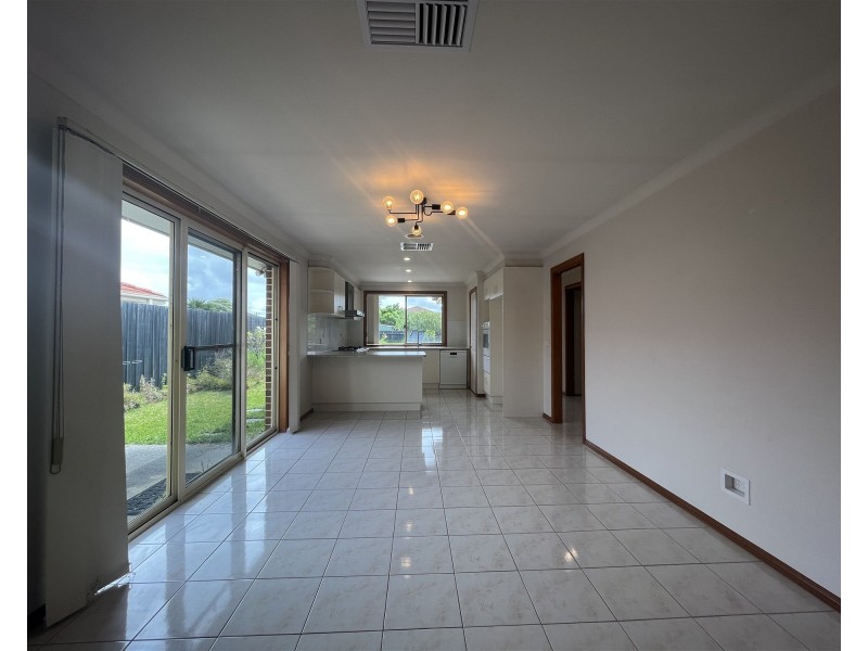 3  Russell Court, Altona Meadows VIC 3028