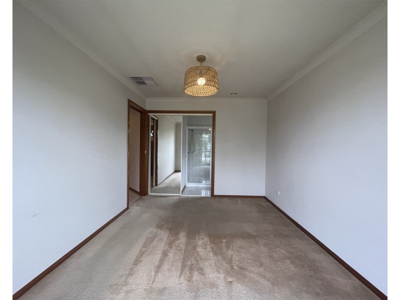 3  Russell Court, Altona Meadows VIC 3028