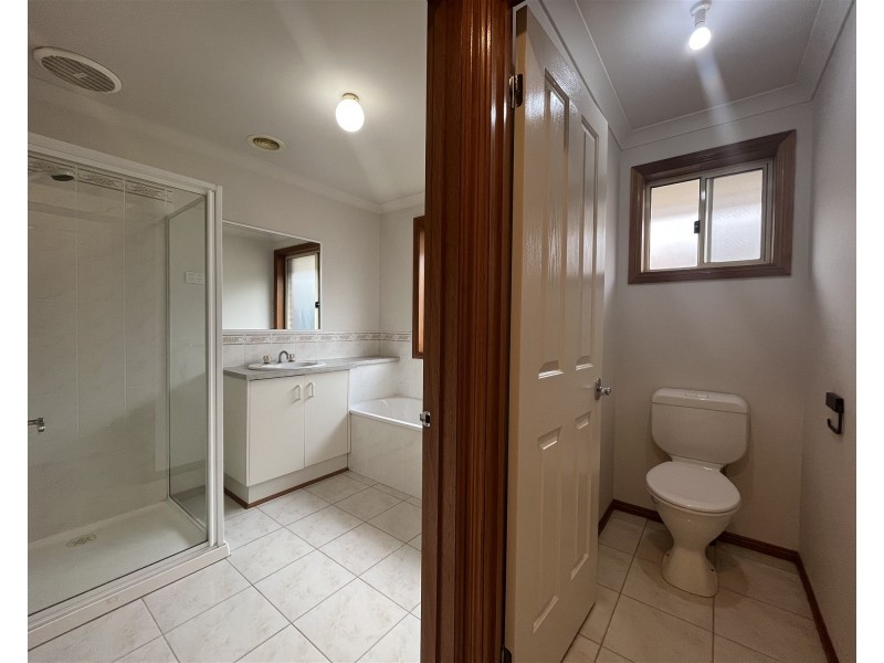 3  Russell Court, Altona Meadows VIC 3028