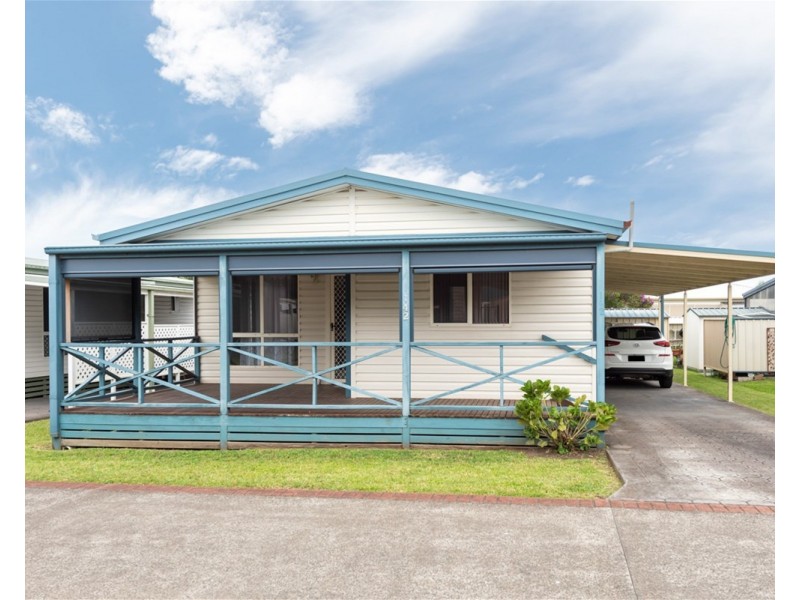 142/262 Princes Highway, Bomaderry NSW 2541