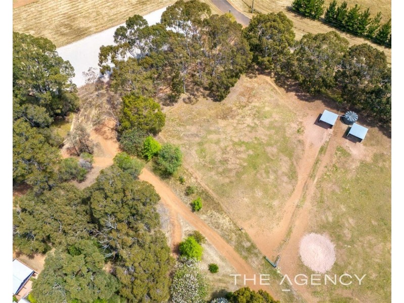 310 Hopedale Rise, Wooroloo WA 6558