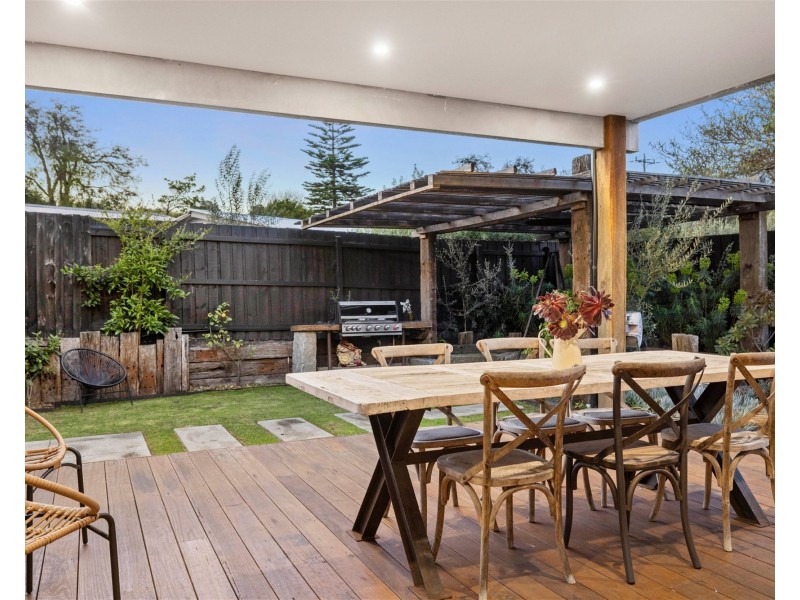 4 Bell Street, Blairgowrie VIC 3942